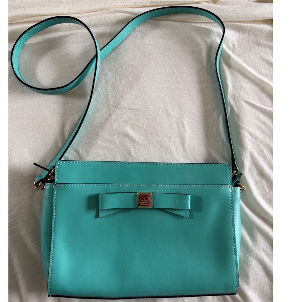 Kate Spade New York Montford Park Smooth Angelica Crossbody Leather gold hrdware
